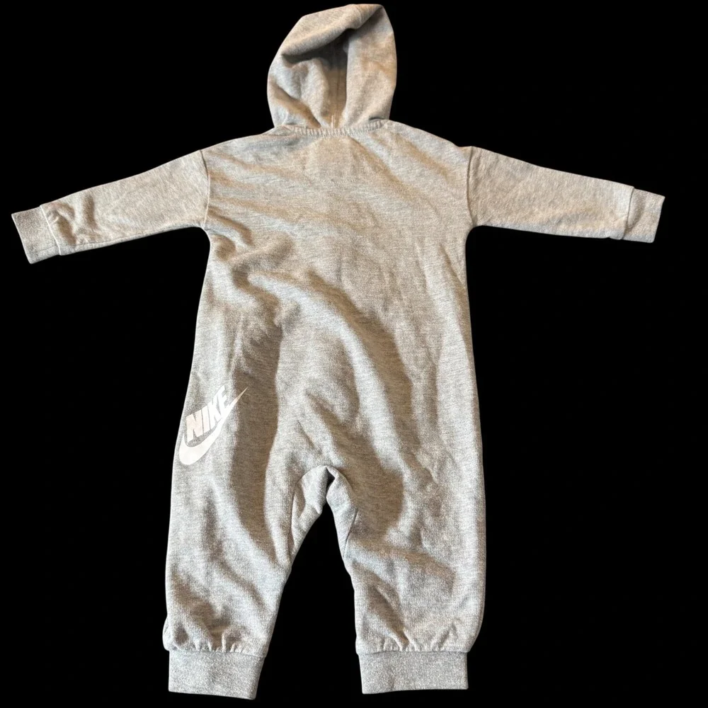 Nike baby play